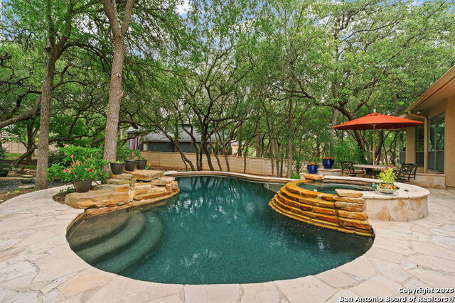 Listing photo id 38 for 20027 Buckhead