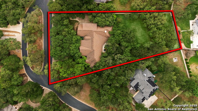 Listing photo id 48 for 20027 Buckhead