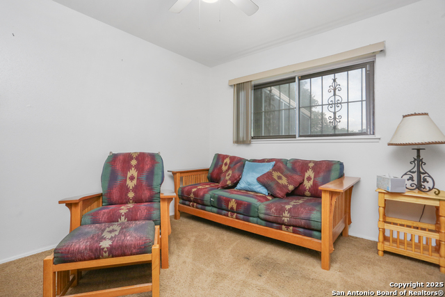 Listing photo id 12 for 5018 Las Campanas