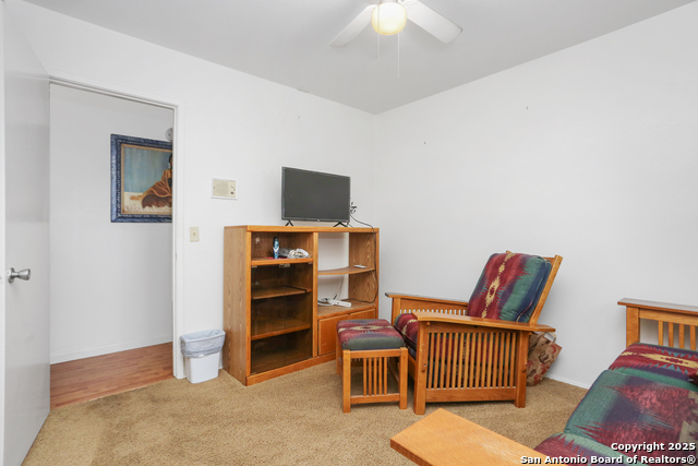 Listing photo id 13 for 5018 Las Campanas