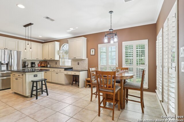 Listing photo id 10 for 2929 Mccaskey Ridge