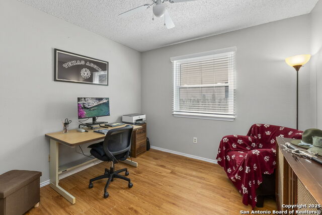 Listing photo id 16 for 2866 Burning Rock