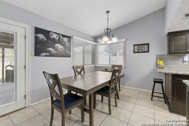 Listing photo id 6 for 2866 Burning Rock