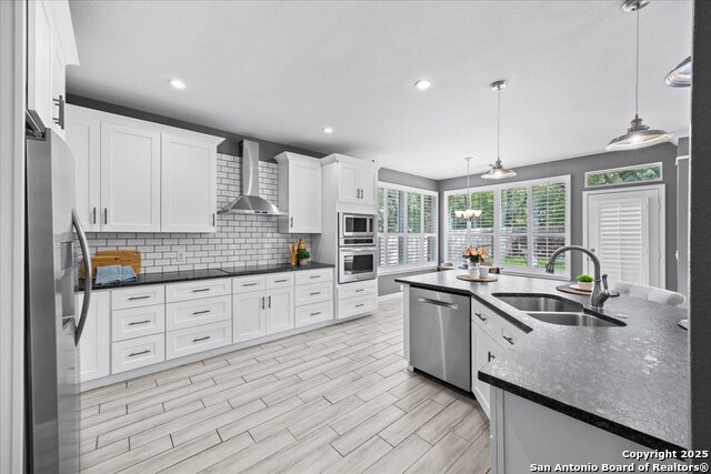 Listing photo id 14 for 3809 Arroyo Seco