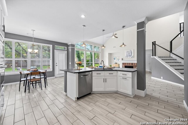 Listing photo id 15 for 3809 Arroyo Seco