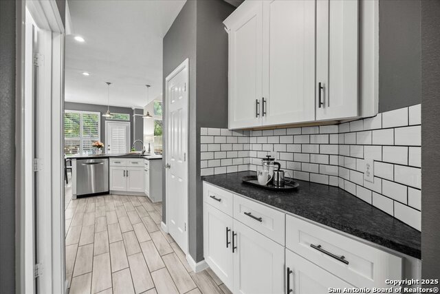Listing photo id 19 for 3809 Arroyo Seco