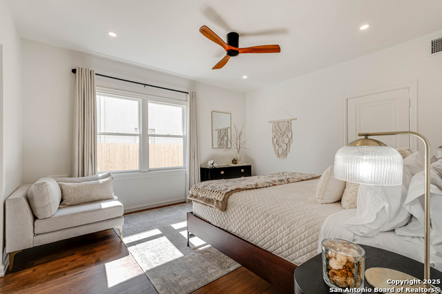 Listing photo id 20 for 264 Lullwood E