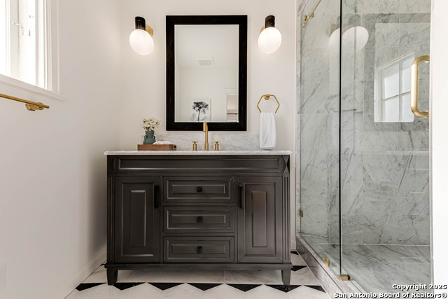 Listing photo id 30 for 264 Lullwood E