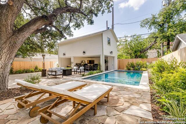 Listing photo id 47 for 264 Lullwood E