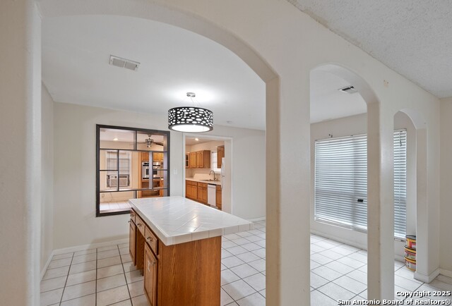 Listing photo id 4 for 6238 Big Valley