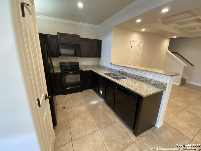 Image 11 of 36 For 7010 Donovan Way  102