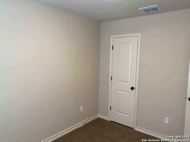 Image 31 of 36 For 7010 Donovan Way  102