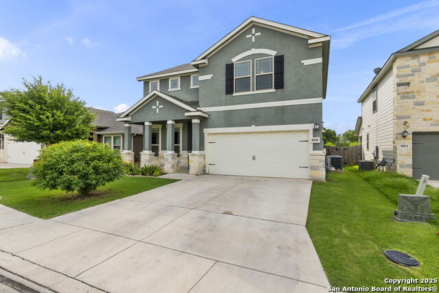 Listing photo id 0 for 8808 Straight Oaks