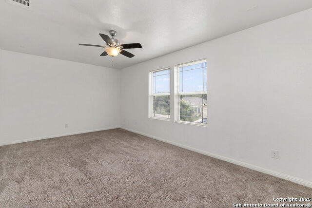 Listing photo id 24 for 8808 Straight Oaks