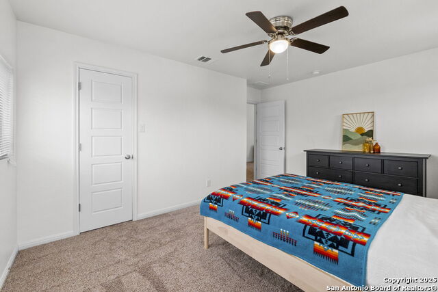 Listing photo id 28 for 8808 Straight Oaks
