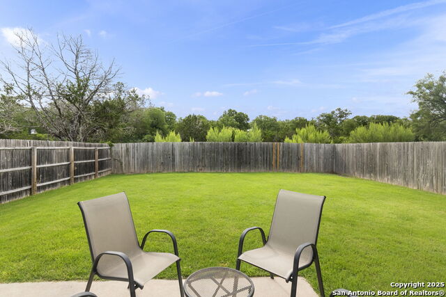 Listing photo id 31 for 8808 Straight Oaks