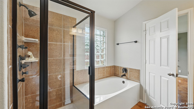 Image 32 of 45 For 878 Avery Pkwy
