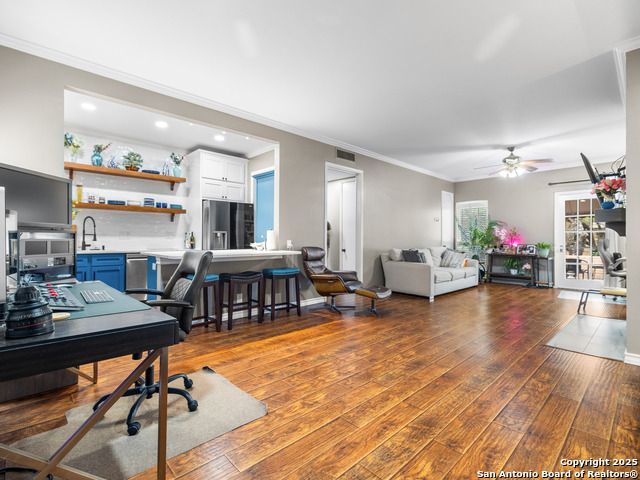 Image 10 of 23 For 7707 Broadway  17