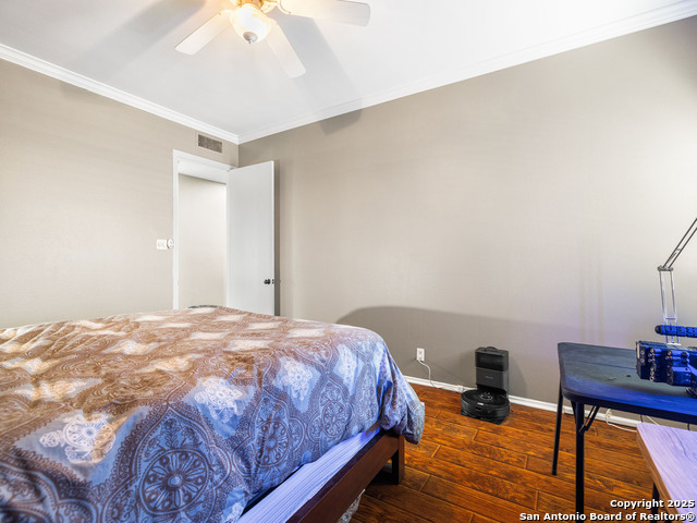 Image 18 of 23 For 7707 Broadway  17