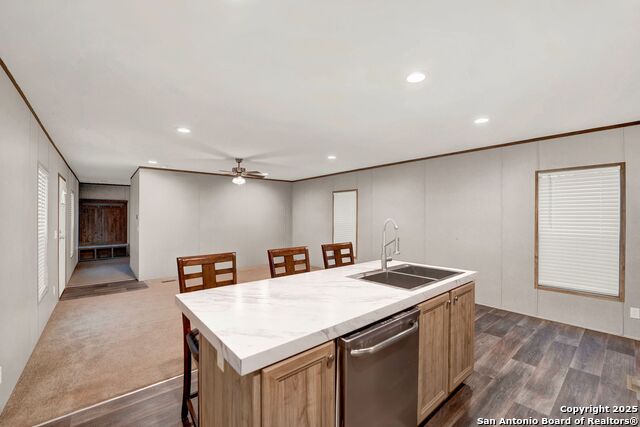 Listing photo id 8 for 2109 17th
