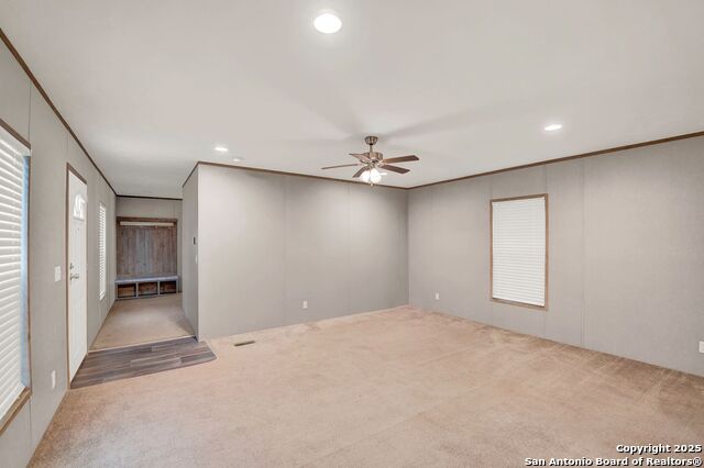 Listing photo id 10 for 2109 17th