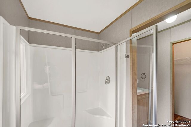 Listing photo id 14 for 2109 17th
