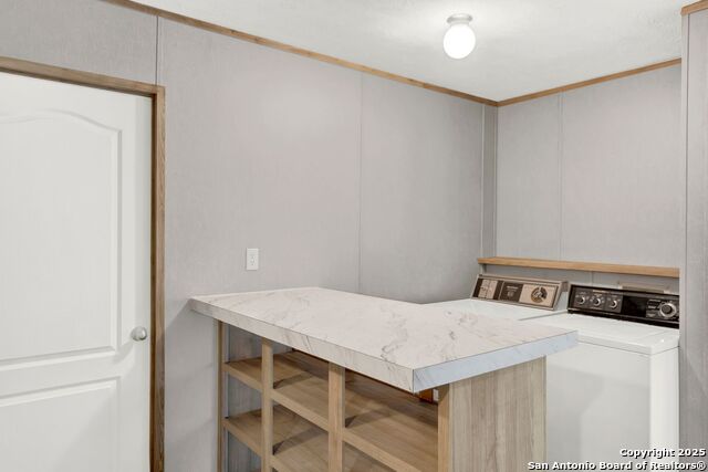 Listing photo id 16 for 2109 17th