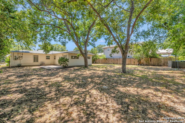 Image 15 of 16 For 917 Ivy Ln  