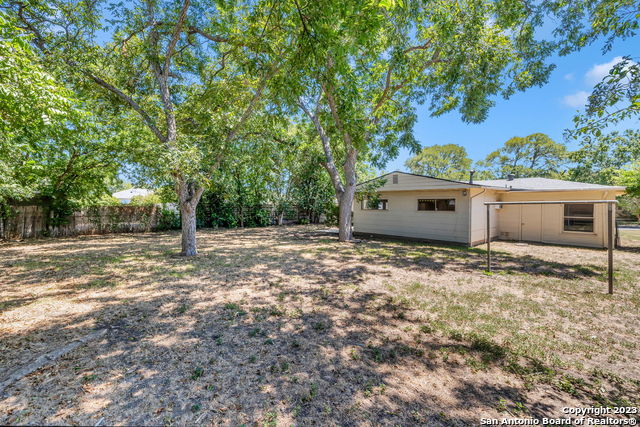 Image 16 of 16 For 917 Ivy Ln  