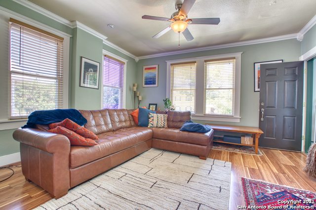 Image 3 of 11 For 512 Craig Pl W 3