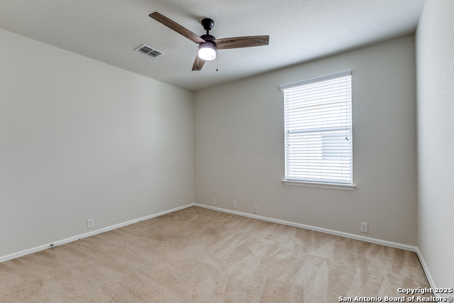 Listing photo id 19 for 10907 Shoo Fly