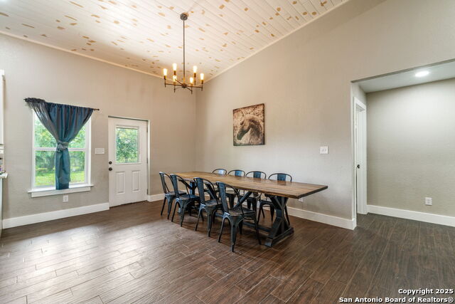 Listing photo id 16 for 332 County Road 423