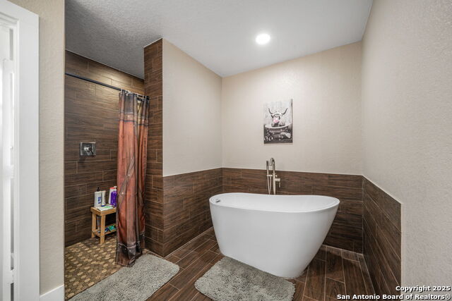 Listing photo id 21 for 332 County Road 423