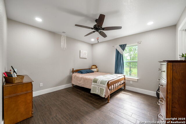 Listing photo id 23 for 332 County Road 423