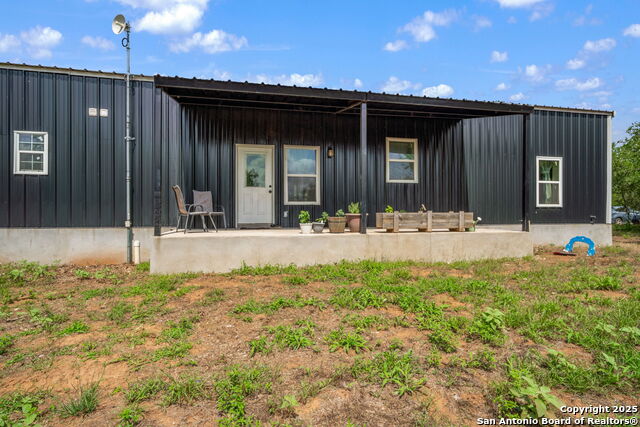 Listing photo id 27 for 332 County Road 423