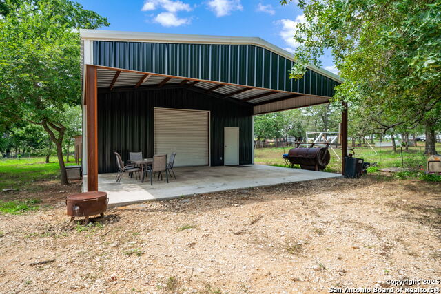 Listing photo id 5 for 332 County Road 423