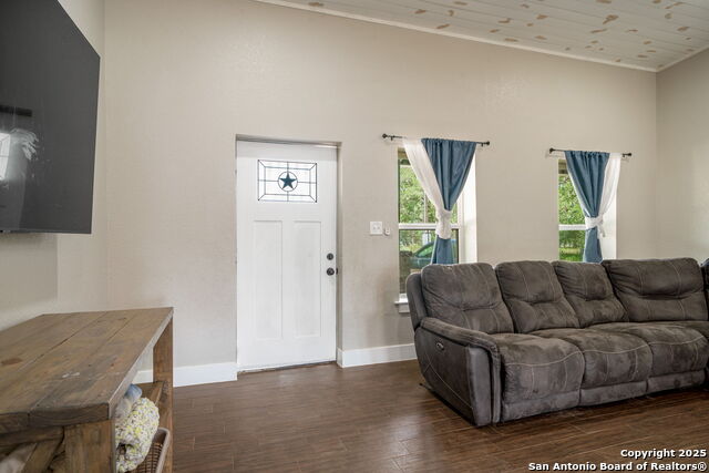 Listing photo id 6 for 332 County Road 423