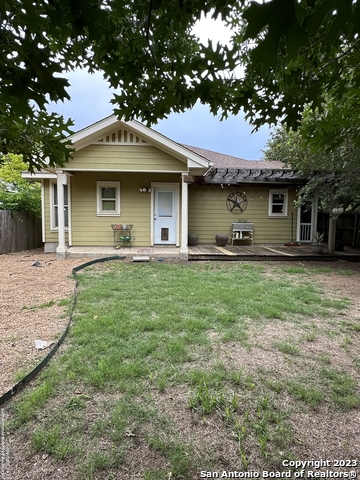 Listing photo id 10 for 518 Ogrady