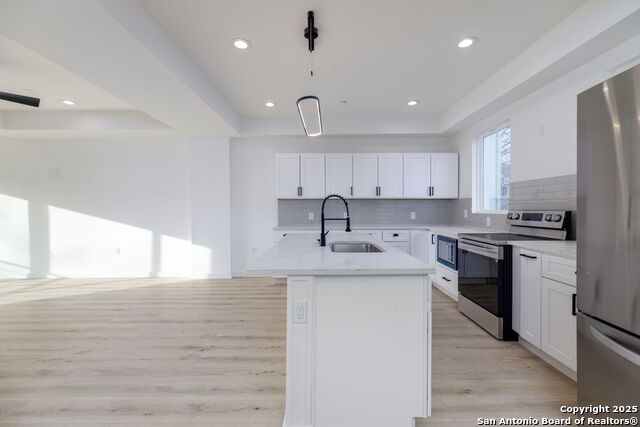 Listing photo id 11 for 310 Mesquite St S 102