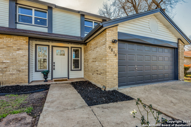Image 3 of 25 For 9814 Broad Forest
