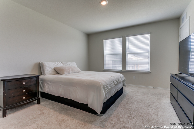 Image 18 of 25 For 6330 Willow Point