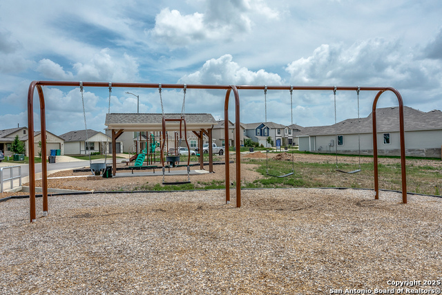 Image 24 of 25 For 6330 Willow Point