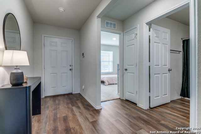 Image 4 of 25 For 6330 Willow Point
