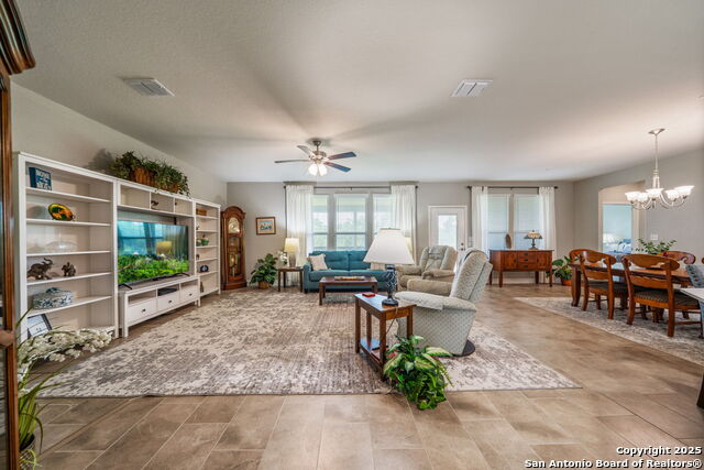 Image 14 of 51 For 4223 Fiesta Way