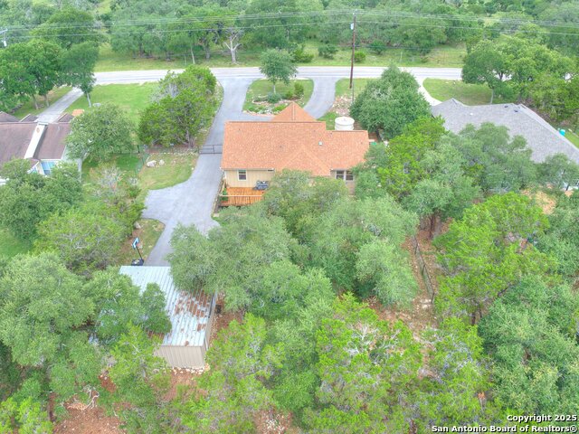 Listing photo id 17 for 5290 Spring Branch