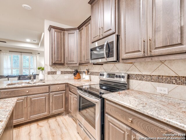 Listing photo id 22 for 5290 Spring Branch