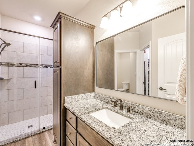 Listing photo id 26 for 5290 Spring Branch