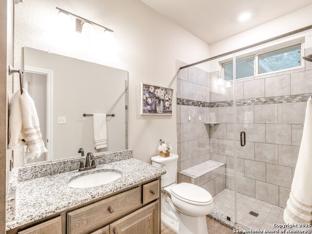 Listing photo id 32 for 5290 Spring Branch