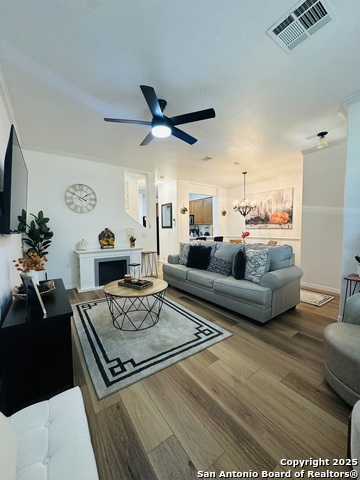 Image 2 of 20 For 2508 Grayson Cir