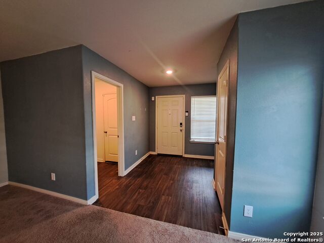 Listing photo id 1 for 3885 Northaven